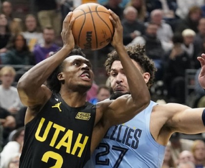  雷霆青年军爆冷击败爵士，亚历山大全能发挥